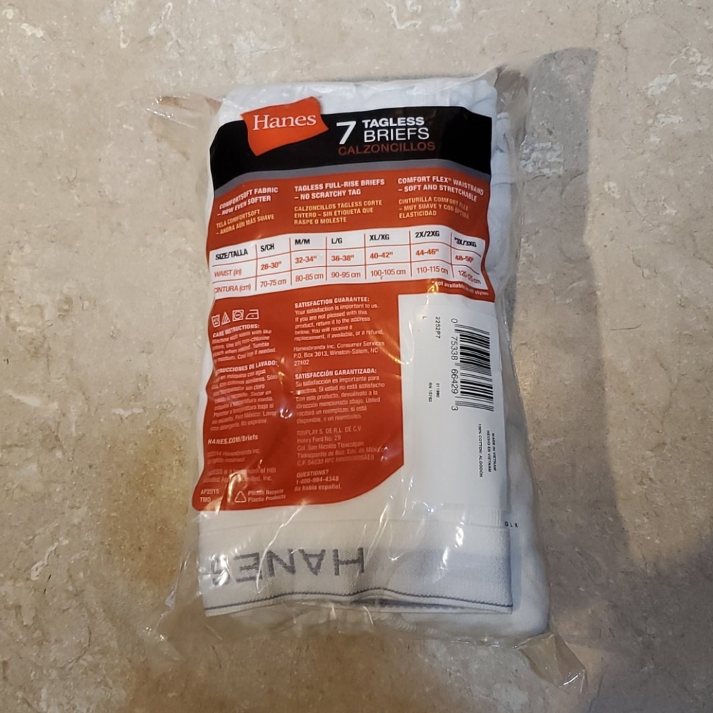 Hanes Mens 7 White Cotton Tagless Briefs L 36-38 - Picture 2 of 2
